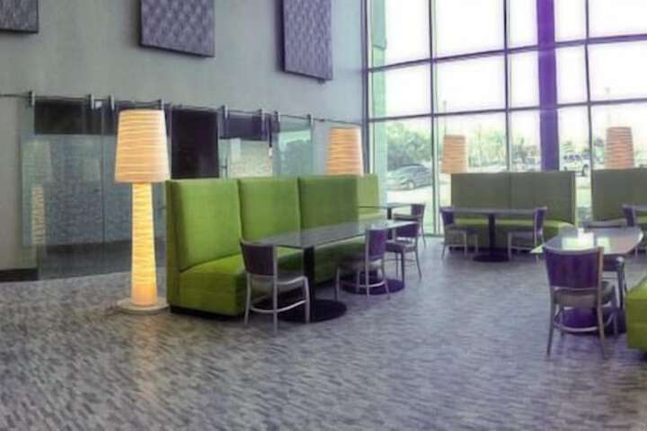 Lobby lounge