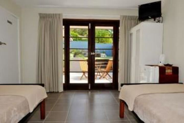 Room 9 of 24