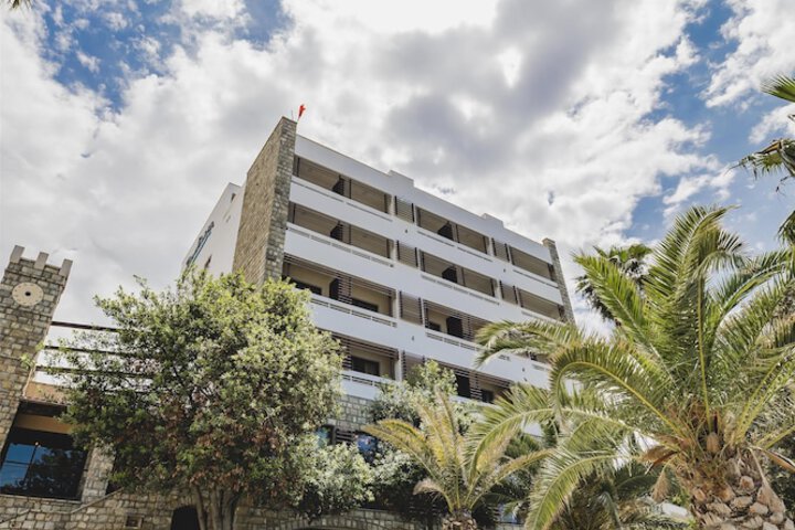 Hotel 201 of 211