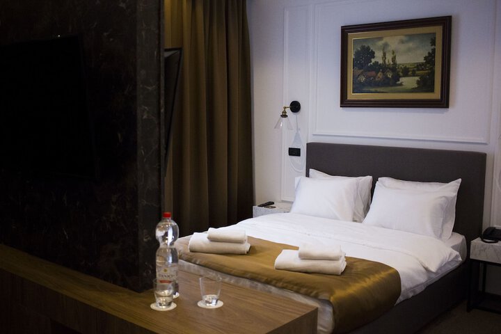 Room 14 of 39