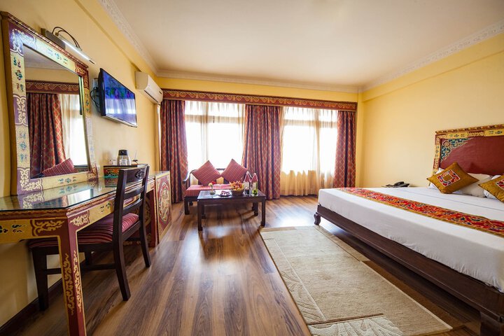Room 27 of 61