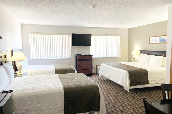 Room 12 of 27