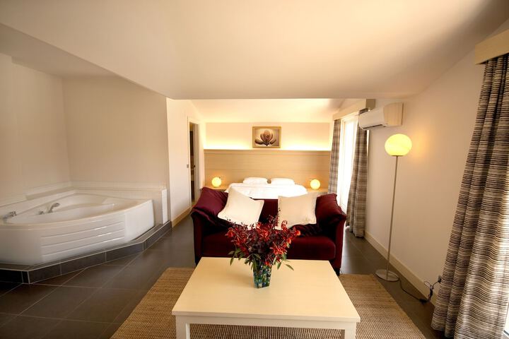 Room 26 of 63