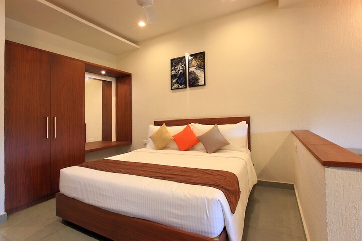 Room 5 of 57