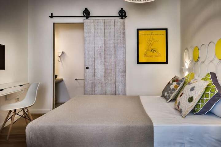 Room 20 of 53