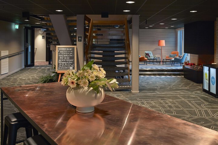 Hotel Lobby