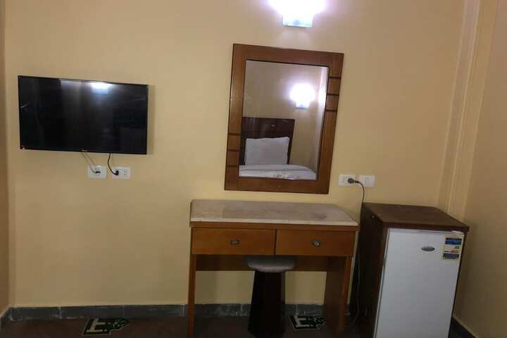 Room 34 of 66