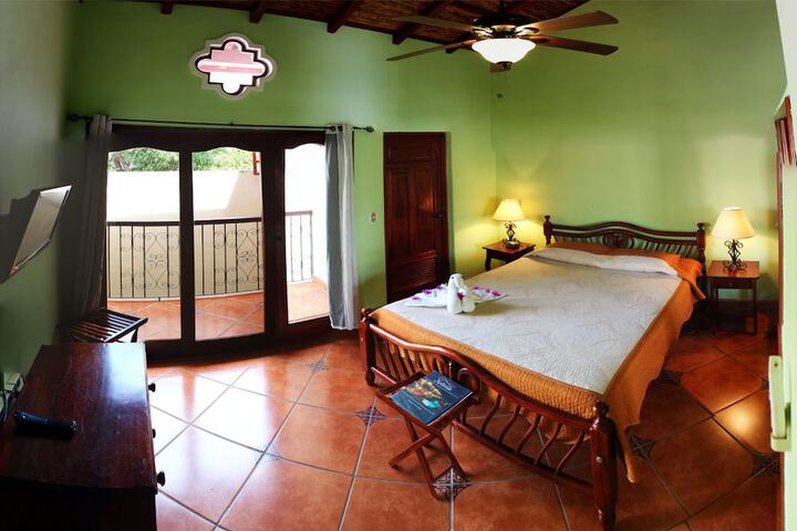 Room 5 of 39
