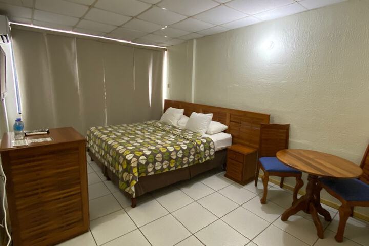 Room 5 of 31