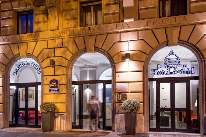 Hotel 66 of 78