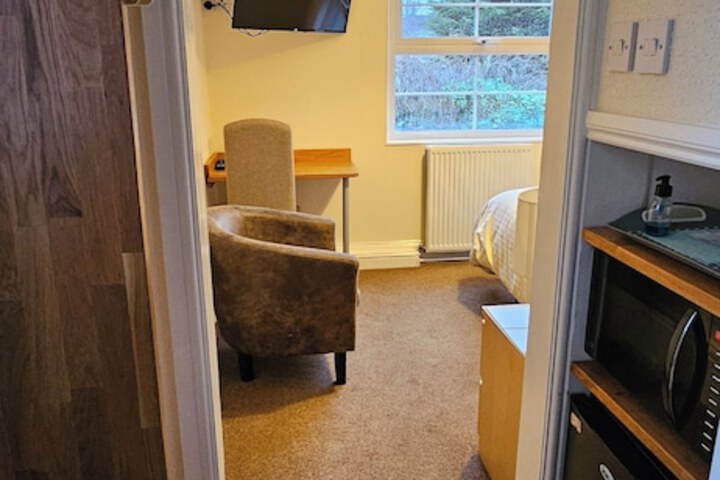 Room 33 of 92