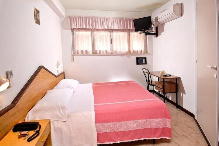 Room 19 of 58