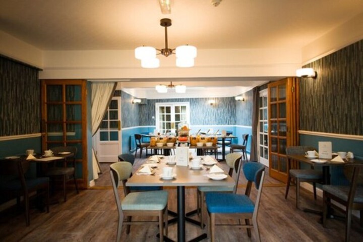 Dining 68 of 104