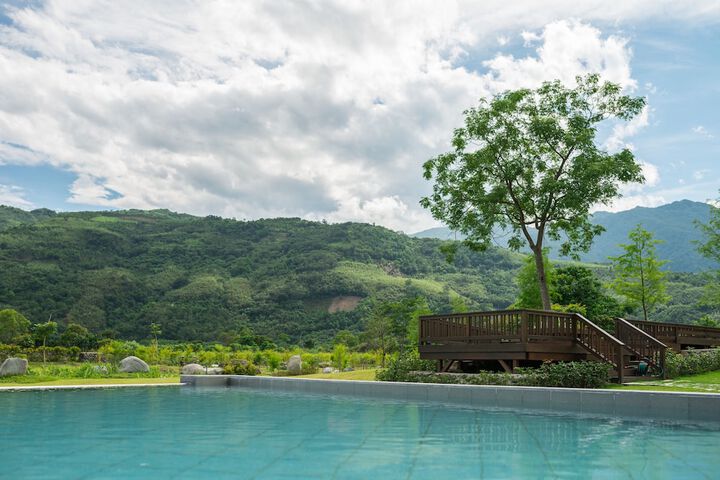 Pool Hotel
