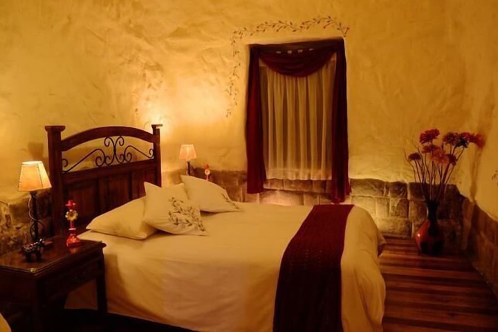 Room 10 of 47