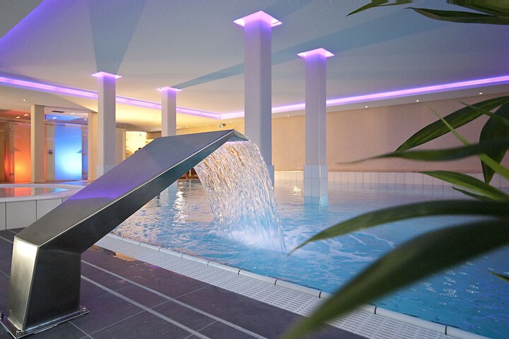 Pool 27 of 51
