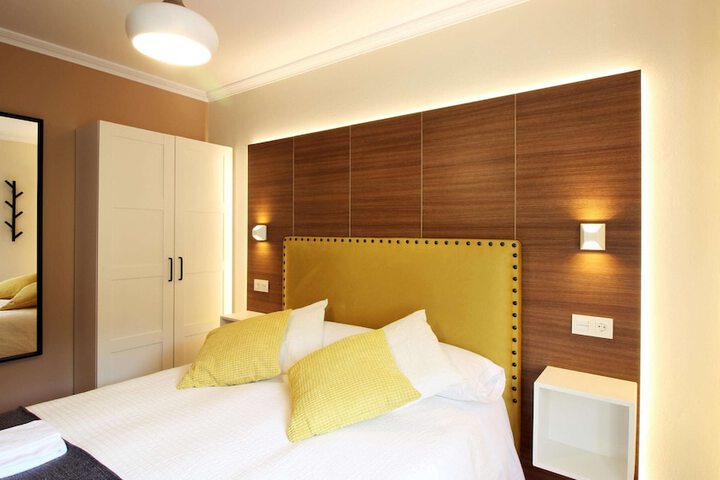 Room 7 of 53