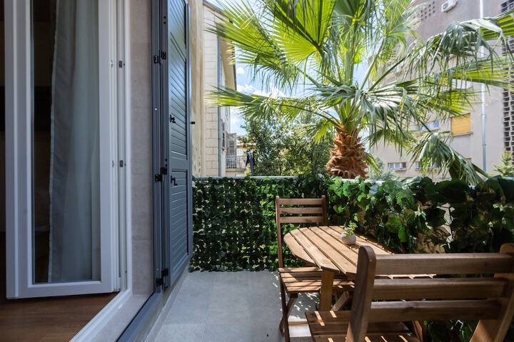 Terrace/Patio 23 of 33