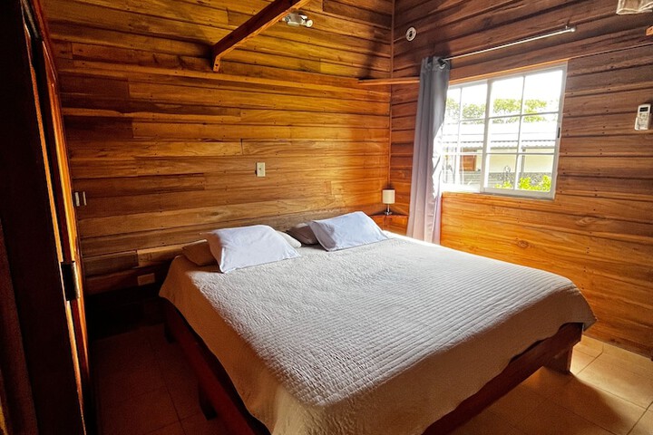 Room 3 of 7