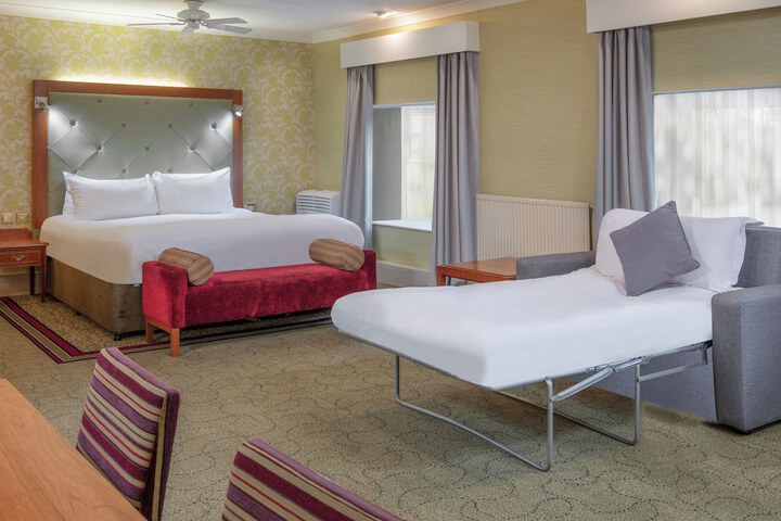Room 16 of 65
