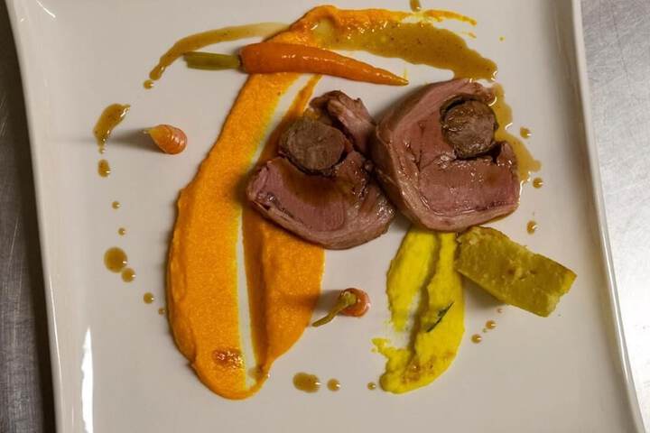 Dining 36 of 57