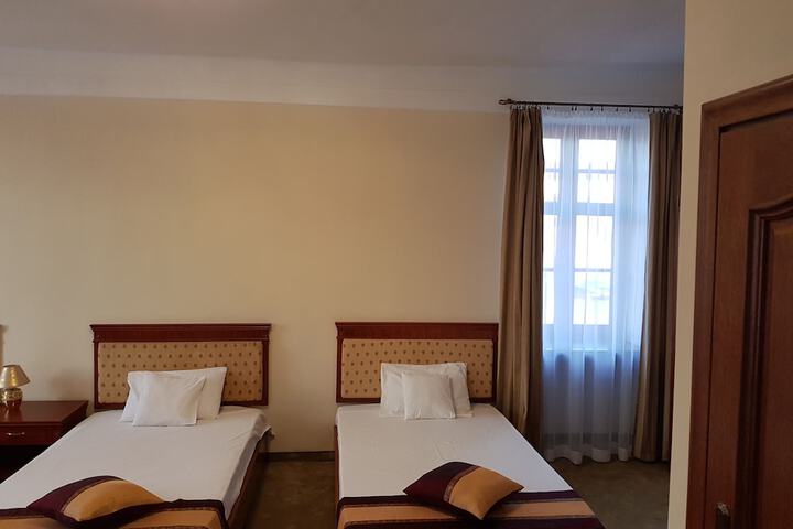 Room 31 of 60