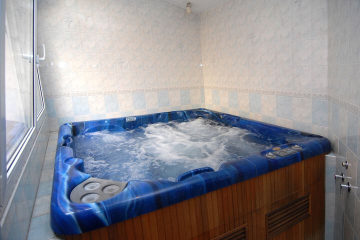 Pool 62 of 101