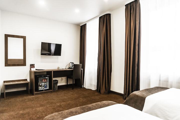 Room 29 of 86