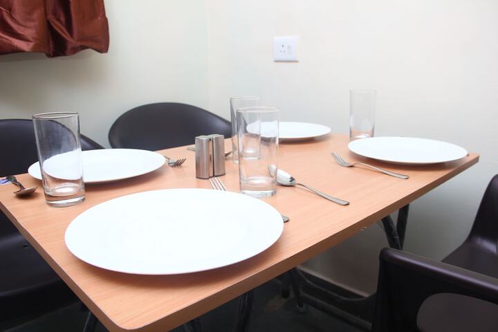Dining 10 of 26