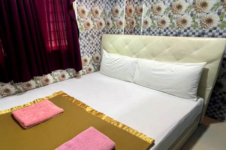 Room 15 of 25