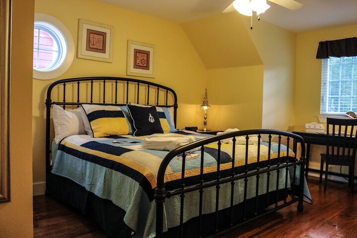 Room 4 of 59