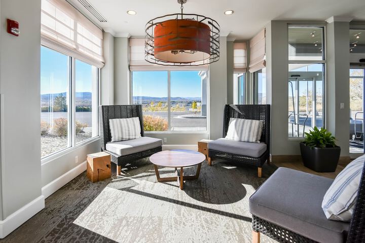 Hotel Interior 4 of 98