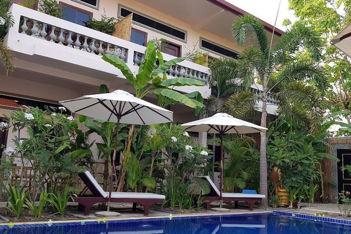Hotel Exterior 35 of 38