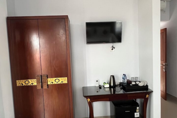 Room 38 of 123