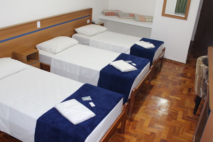Room 9 of 75
