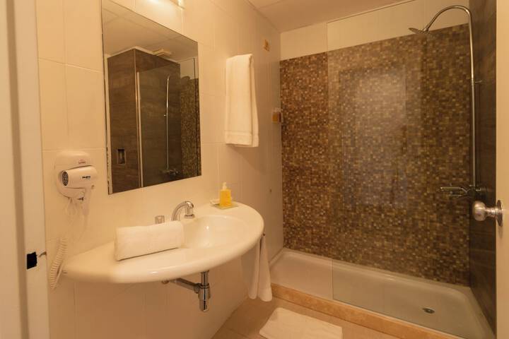 Room 20 of 36
