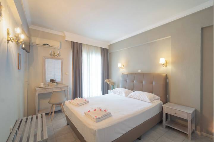 Room 19 of 48