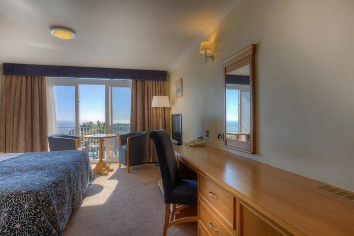 Room 16 of 62