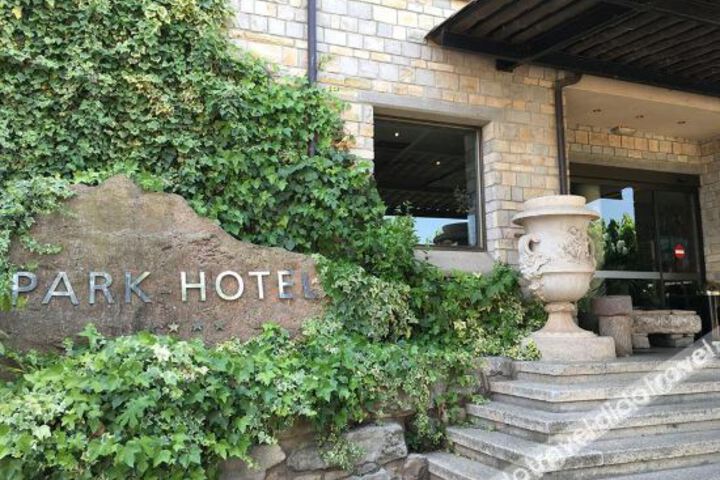 Hotel 6 of 37