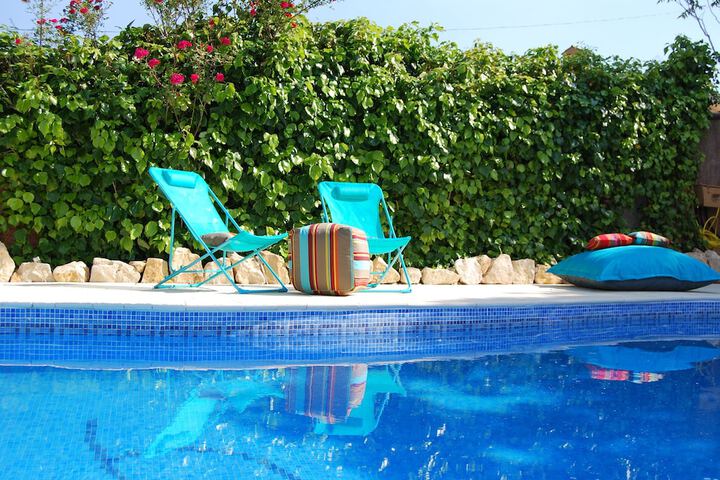 Hotel with Pool