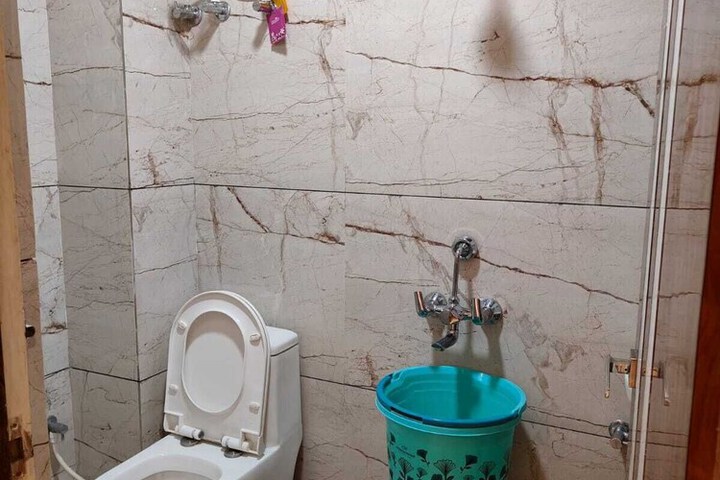 Room 9 of 22