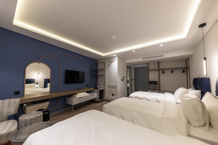 Room 14 of 69