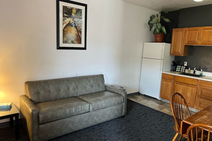 Room 48 of 81