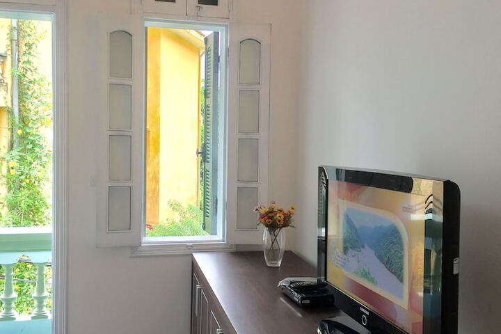 Room 15 of 27