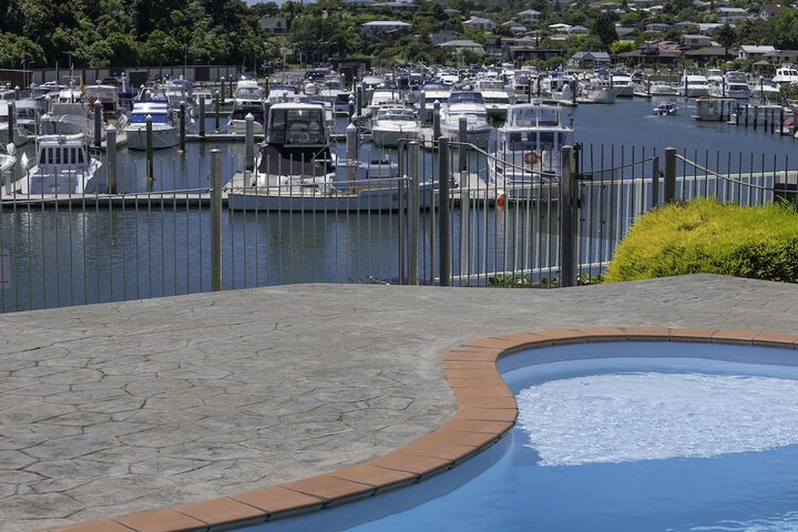 Pool 31 of 37