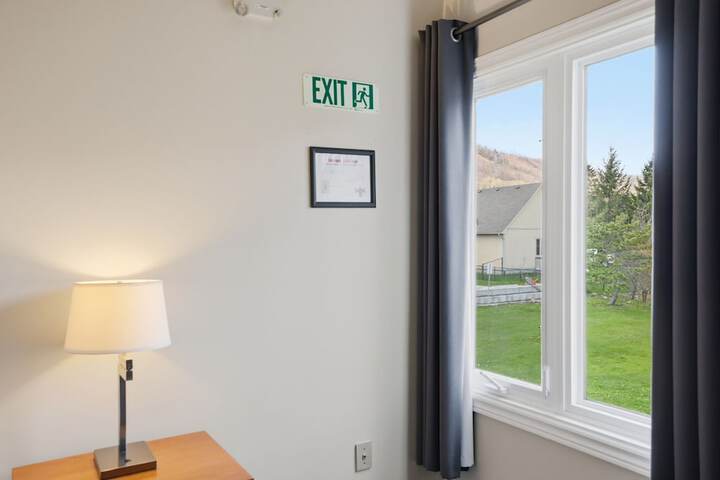 Room 83 of 457