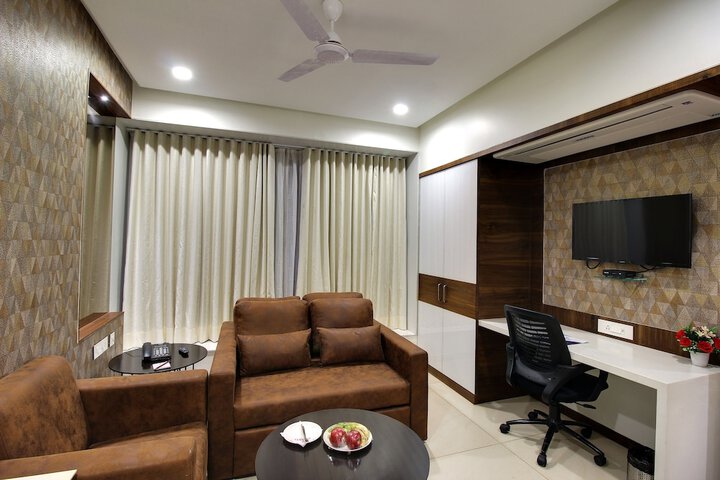 Room 27 of 67