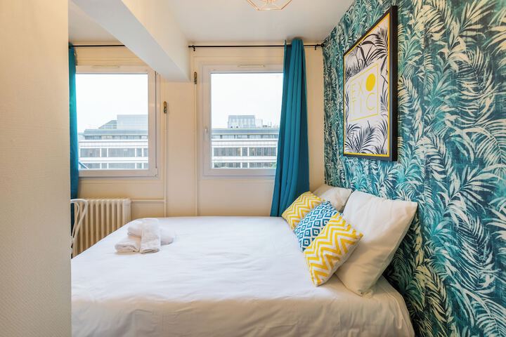 Room 54 of 96