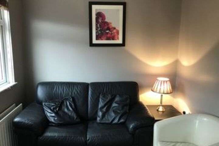 Room 9 of 16