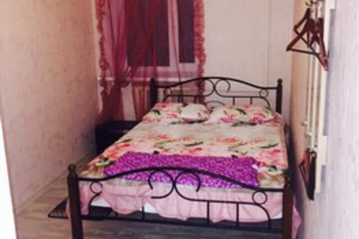 Room 10 of 24